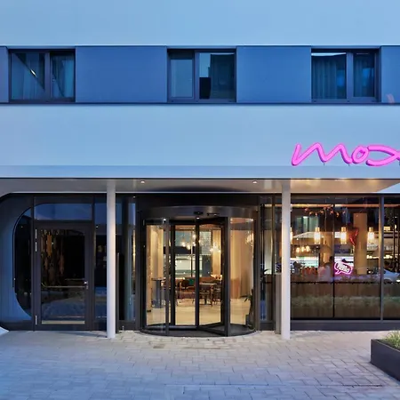 Hotel Moxy Hamburg Altona