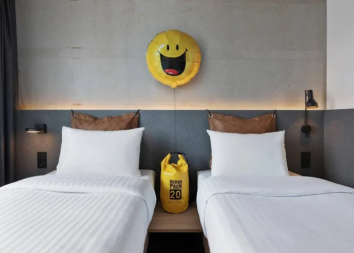 Moxy Altona