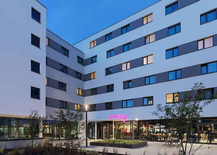 Moxy Altona