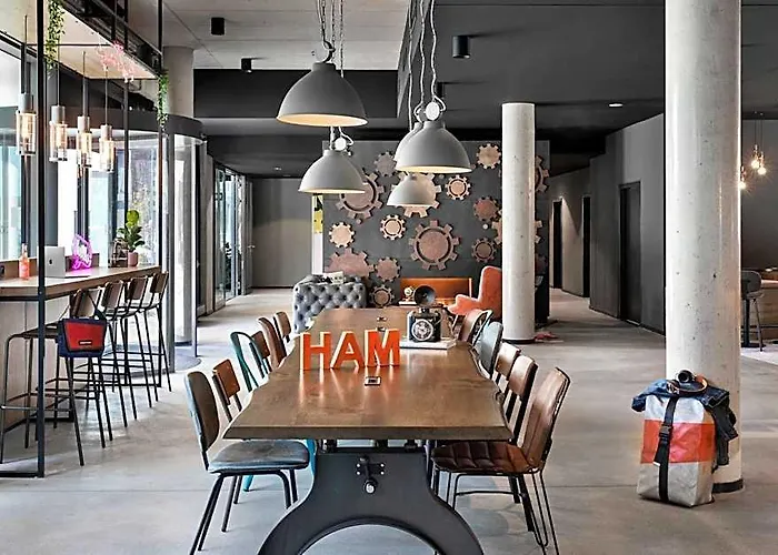 Hotel Moxy Altona 3*