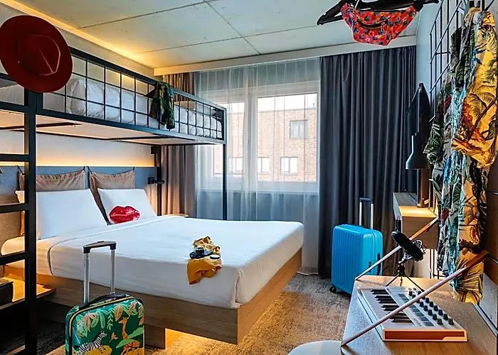 Moxy Altona Hotel