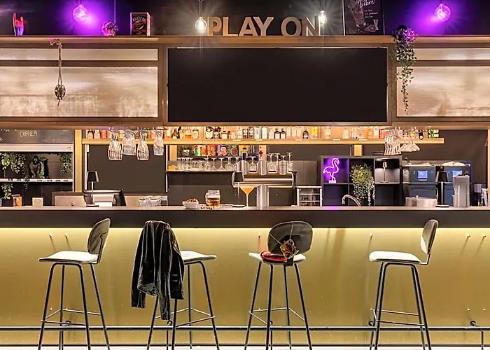 Moxy Altona Hotel 3*